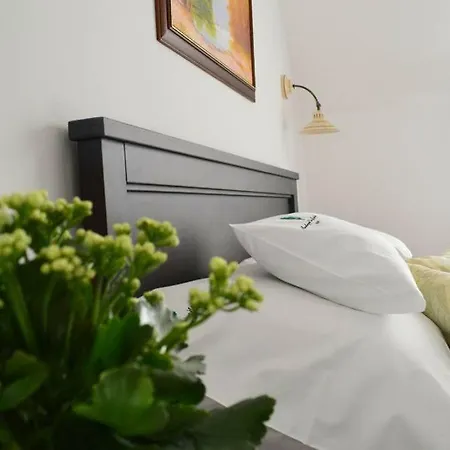 Somhegyi Oereg Harsfak Major Vendeghaz Bed & Breakfast Bakonybel